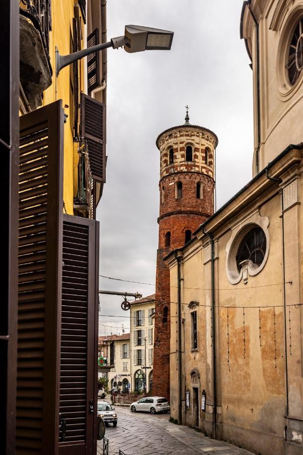 Domus Antiche Mura Asti Bagian luar foto