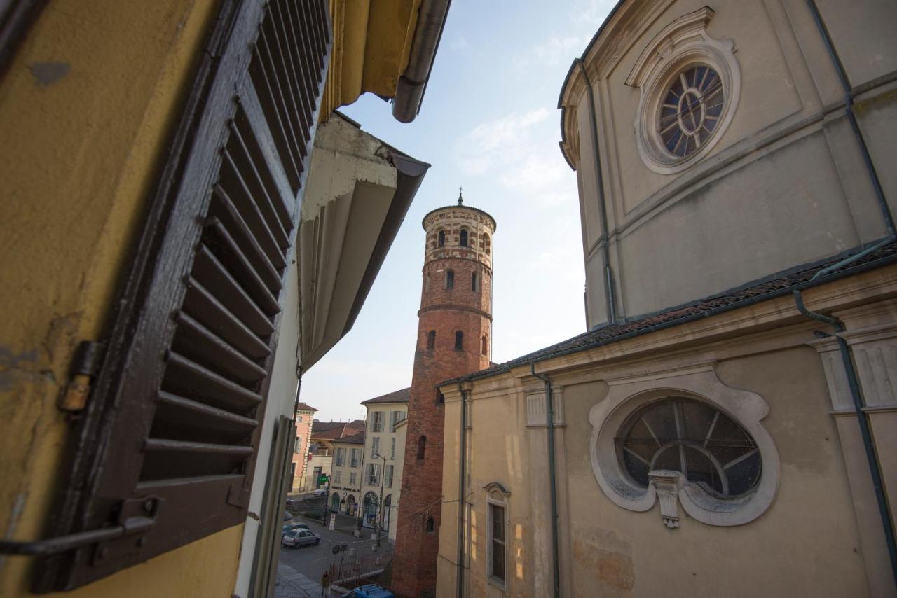 Domus Antiche Mura Asti Bagian luar foto