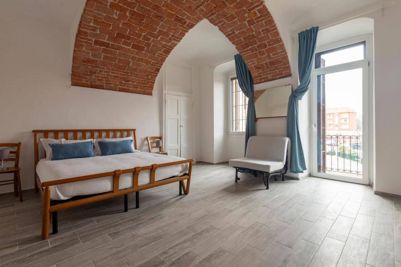 Domus Antiche Mura Asti Bagian luar foto